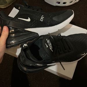Nike Air Max 270